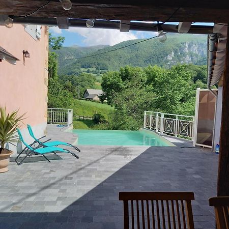 Maison Ainerak Gite A Sainte Engrace La Pierre Saint Martin Buitenkant foto